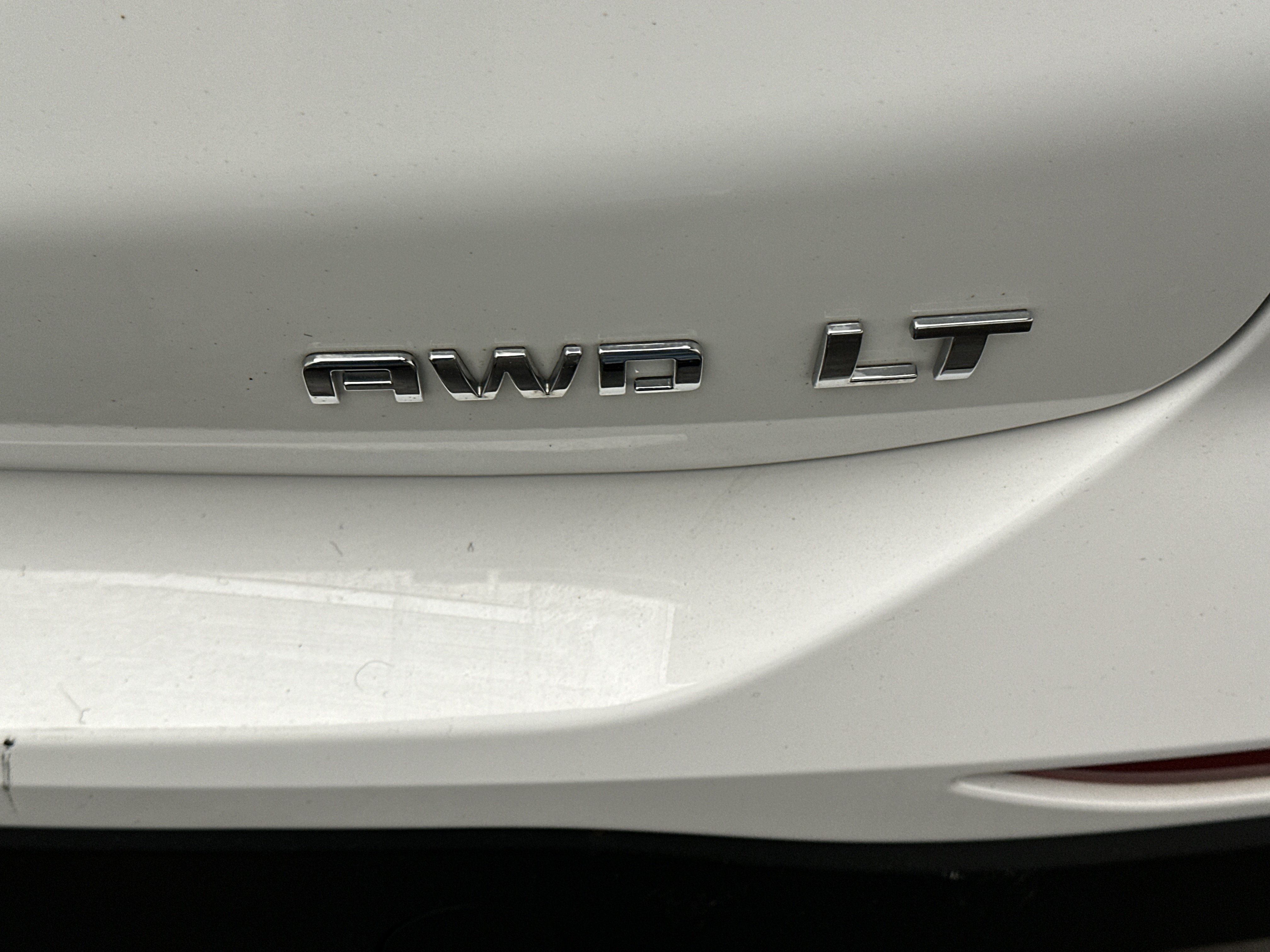 Used 2023 Chevrolet Equinox LT w/ LPO, Floor Liner Package AWD/4WD image 14