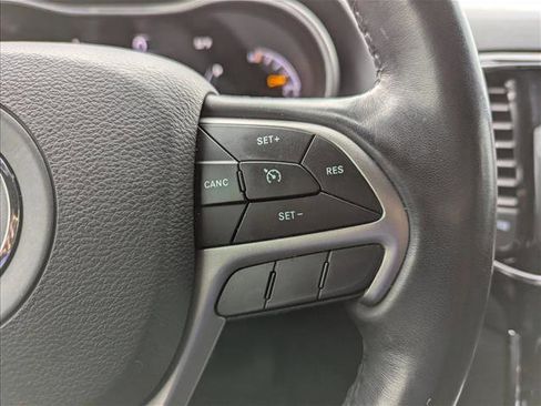 Used 2020 Jeep Grand Cherokee Altitude image 14