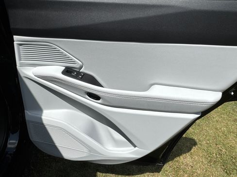 New 2026 Jeep Cherokee Limited AWD/4WD image 19