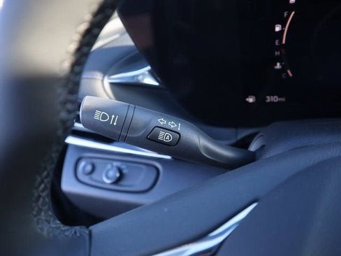 New 2026 Buick Envista Sport Touring w/ Convenience I Package FWD image 32