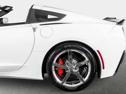 Used 2014 Chevrolet Corvette Stingray Coupe RWD image 17