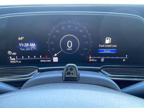 Used 2022 Cadillac Escalade ESV Premium Luxury w/ Performance Package image 24