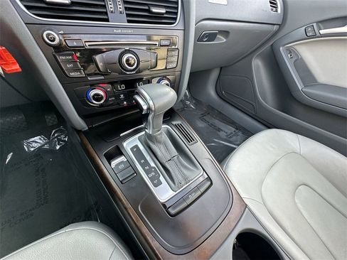 Used 2013 Audi A5 2.0T Premium image 28