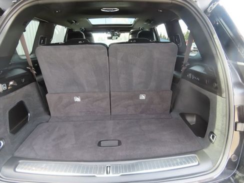 Used 2023 Jeep Grand Cherokee L Overland w/ Advanced Protech Group III image 32