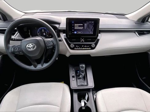 Used 2026 Toyota Corolla Cross L FWD image 15