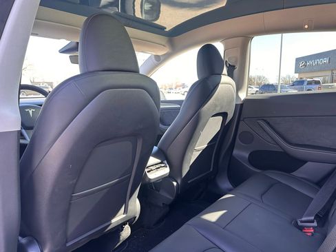 Used 2023 Tesla Model Y Long Range image 19