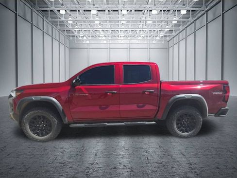 Certified 2024 Chevrolet Colorado Trail Boss w/ Advanced Trailering Package AWD/4WD image 3