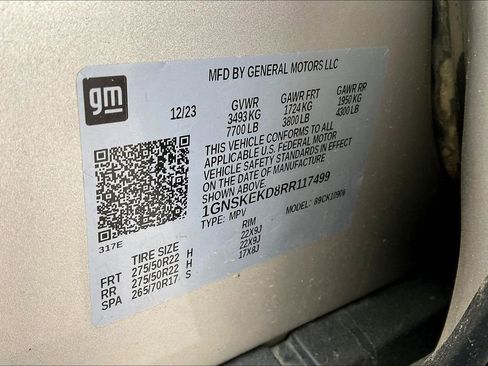 Used 2024 Chevrolet Suburban RST w/ Luxury Package AWD/4WD image 34