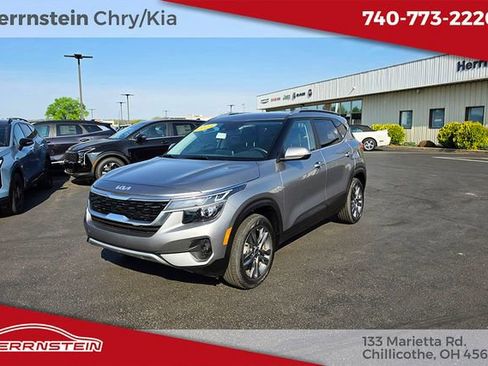 Used 2023 Kia Seltos S AWD/4WD image 3