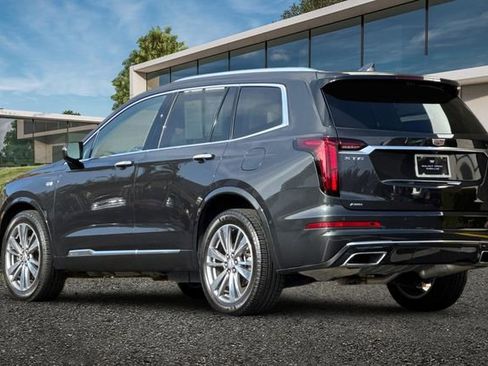 Used 2020 Cadillac XT6 Premium Luxury image 6