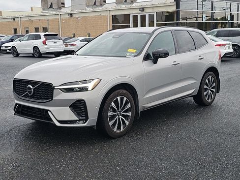 Used 2023 Volvo XC60 B5 Plus w/ Climate Package AWD/4WD image 16