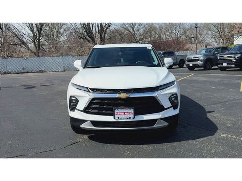 Certified 2025 Chevrolet Blazer LT image 3