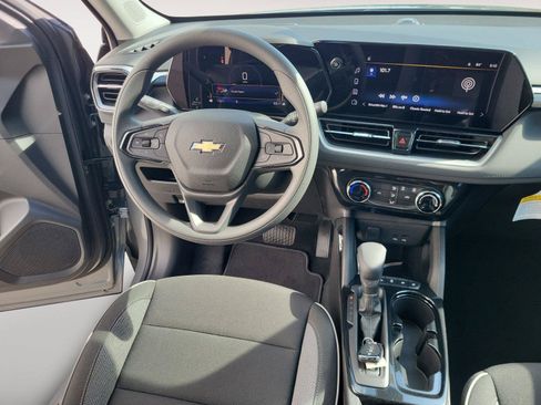 Used 2026 Chevrolet TrailBlazer LT FWD image 11