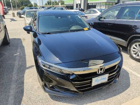 Used 2022 Honda Accord Sport image 9