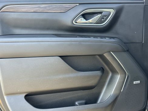 Used 2023 Chevrolet Suburban Z71 w/ Max Trailering Package image 15