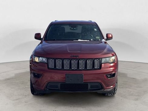 Used 2018 Jeep Grand Cherokee Altitude image 8