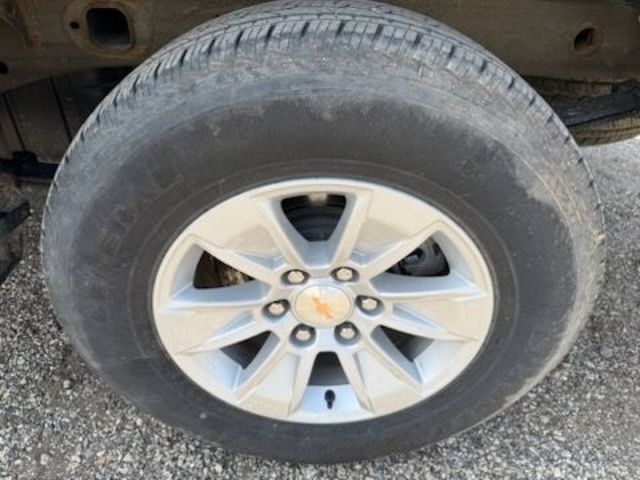 Used 2025 Chevrolet Silverado 1500 LT AWD/4WD image 19