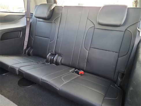 Used 2018 GMC Yukon SLT w/ HD Trailering Package image 17
