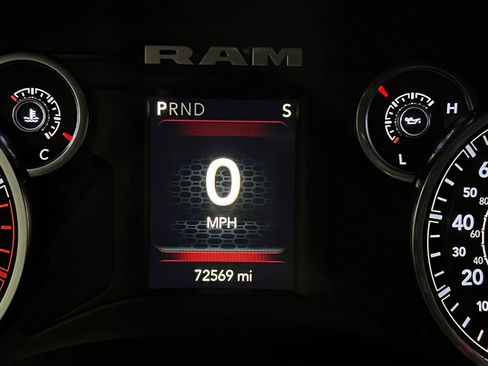 Used 2020 RAM 3500 Big Horn w/ Level 1 Equipment Group image 17