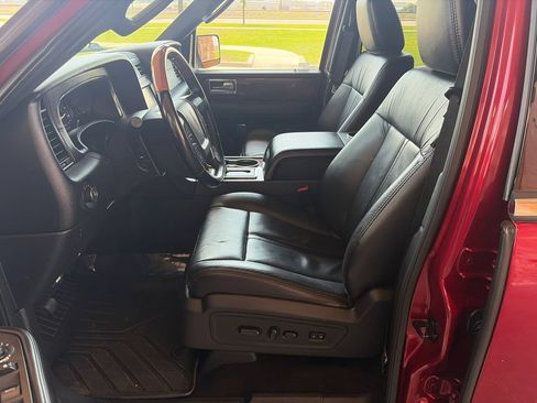 Used 2015 Lincoln Navigator 4WD image 10