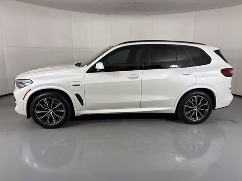 Used 2022 BMW X5 xDrive45e w/ M Sport Package image 5