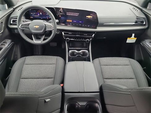 New 2026 Chevrolet Traverse LT w/ Driver Confidence Package image 17