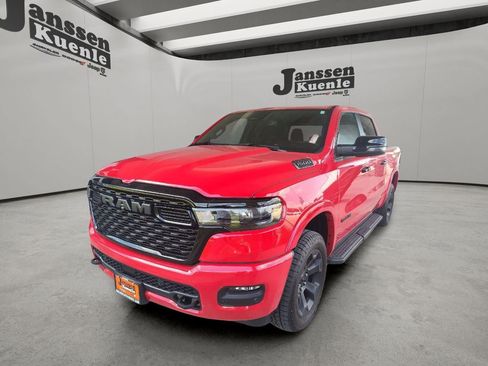 Used 2025 RAM 1500 Big Horn AWD/4WD image 5