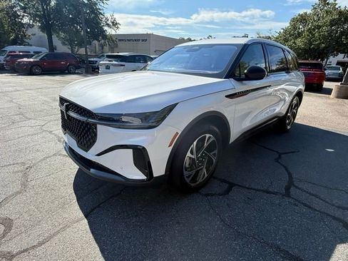 New 2025 Lincoln Nautilus Premier w/ Jet Appearance Package image 2