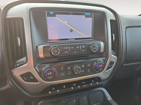 Used 2017 GMC Sierra 1500 SLT w/ SLT Premium Package AWD/4WD image 10