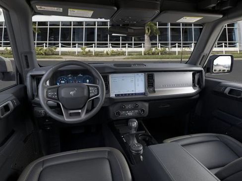 New 2026 Ford Bronco Outer Banks image 9