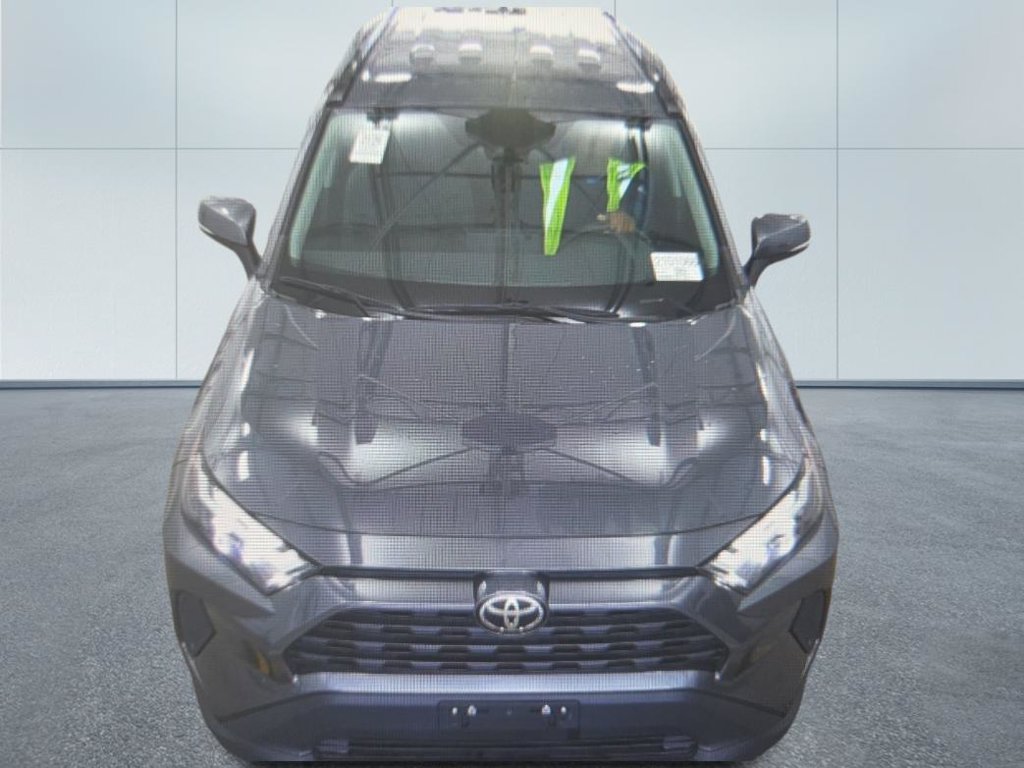 Used 2025 Toyota RAV4 XLE AWD/4WD image 6