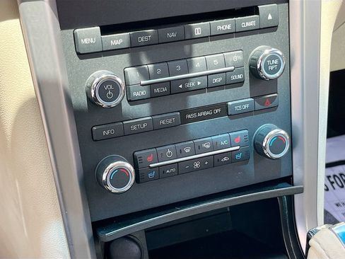 Used 2012 Lincoln MKZ FWD image 16