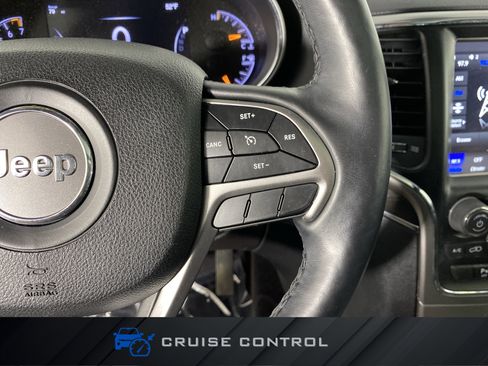 Used 2018 Jeep Grand Cherokee Limited w/ Luxury Group II image 26