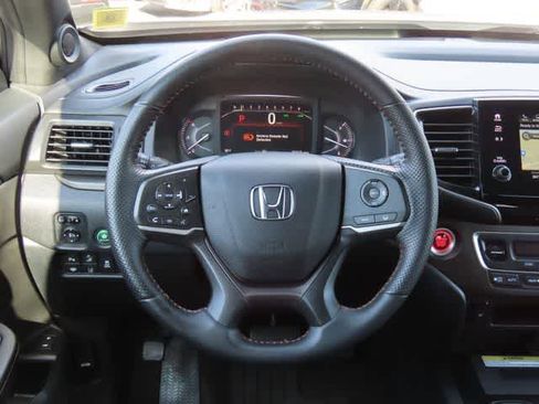 Certified 2022 Honda Passport TrailSport image 19