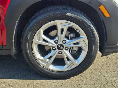 Used 2022 Hyundai Kona SEL image 9