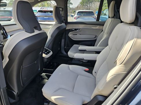 New 2026 Volvo XC90 B6 Plus image 10