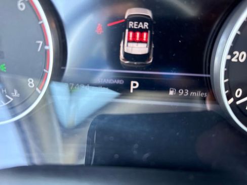 Used 2023 Nissan Rogue SV FWD image 16