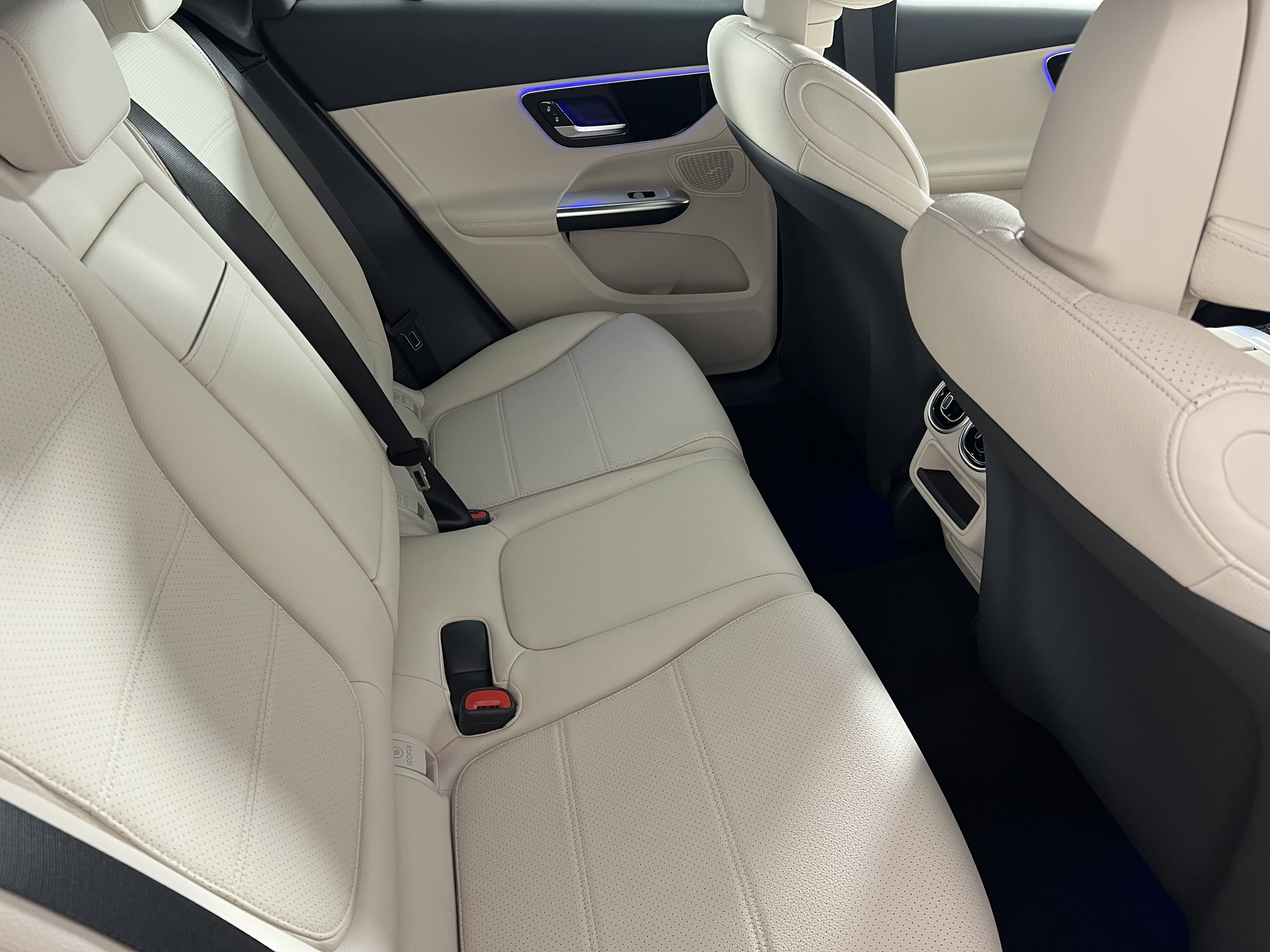New 2027 Mercedes-Benz GLC 300 4MATIC image 25