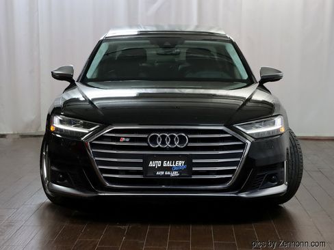 Used 2020 Audi S8 L w/ S8 Executive Package image 5