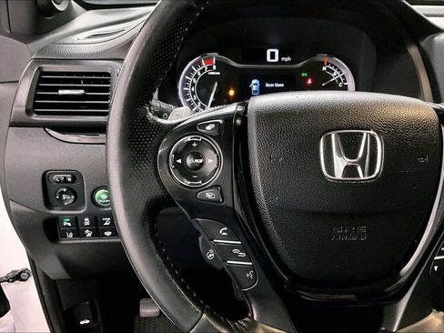 Used 2021 Honda Ridgeline Black Edition image 12