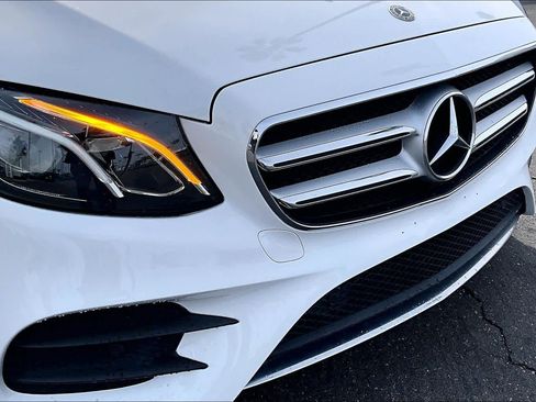 Used 2020 Mercedes-Benz E 350 Sedan w/ Premium Package image 28