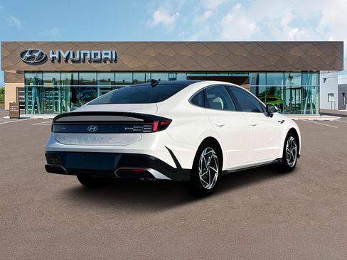New 2025 Hyundai Sonata SEL image 7