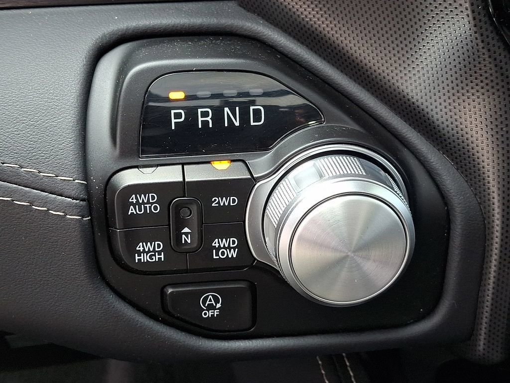 Used 2024 RAM 1500 Limited AWD/4WD image 15