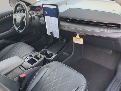 Certified 2025 Ford Mustang Mach-E Select w/ Comfort Package Lite AWD/4WD image 47