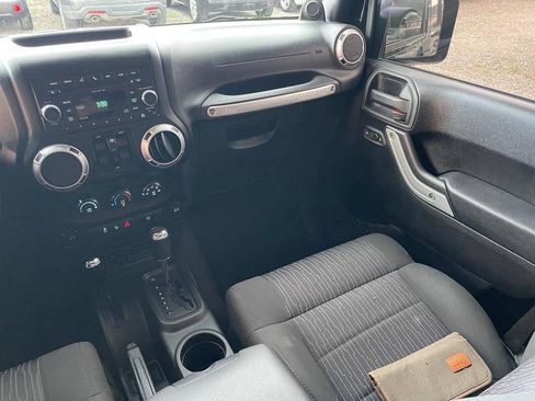 Used 2011 Jeep Wrangler Unlimited Sahara w/ Dual Top Group AWD/4WD image 15