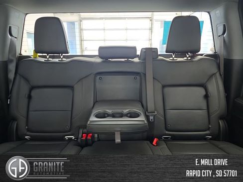 Used 2024 GMC Sierra 1500 SLT image 39