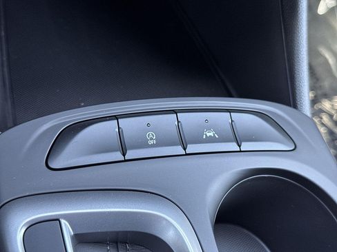 New 2026 Buick Envista Preferred FWD image 17