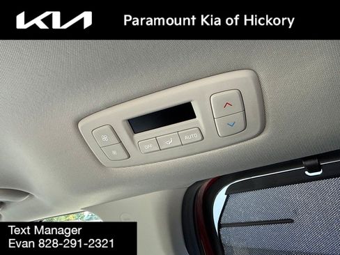 Used 2023 Kia Carnival SX Prestige FWD image 25