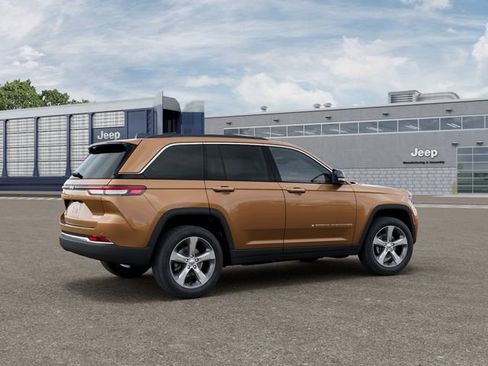 New 2026 Jeep Grand Cherokee Limited AWD/4WD image 4