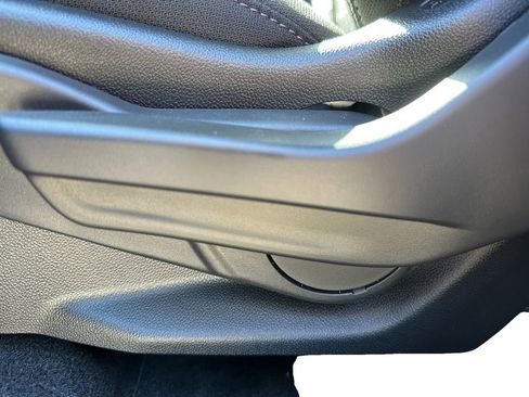 New 2026 Chevrolet Equinox LT w/ Safety and Technology Package image 10